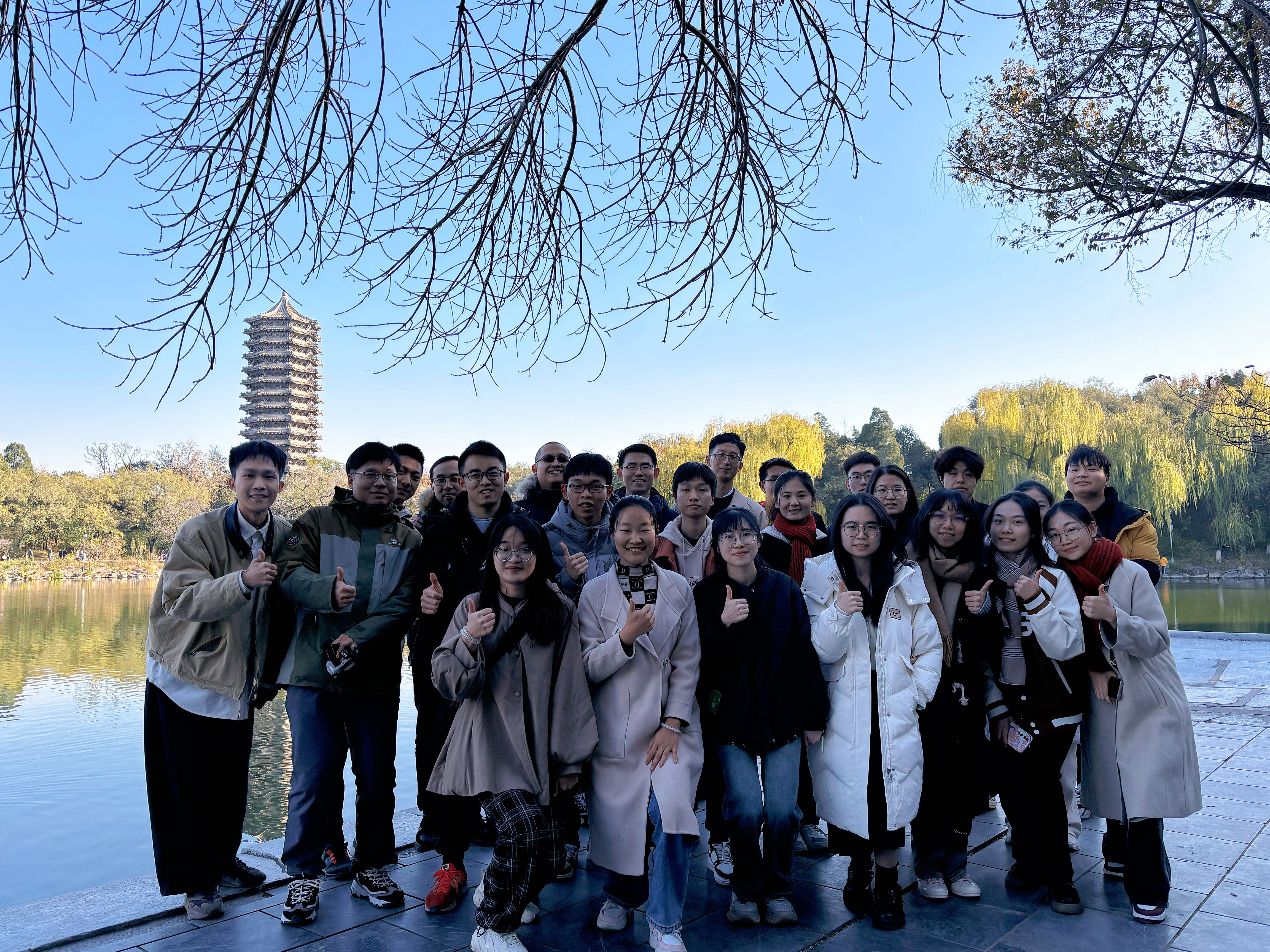 c349c80514454301a3ba95d20b52e66f.jpg c349c80514454301a3ba95d20b52e66f.jpg